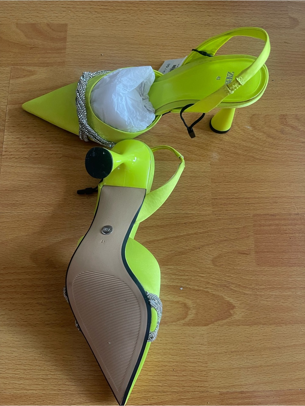 ZARA Neon Lime Pointed Slingback Heels with Crystal Band - Picture 3 of 4